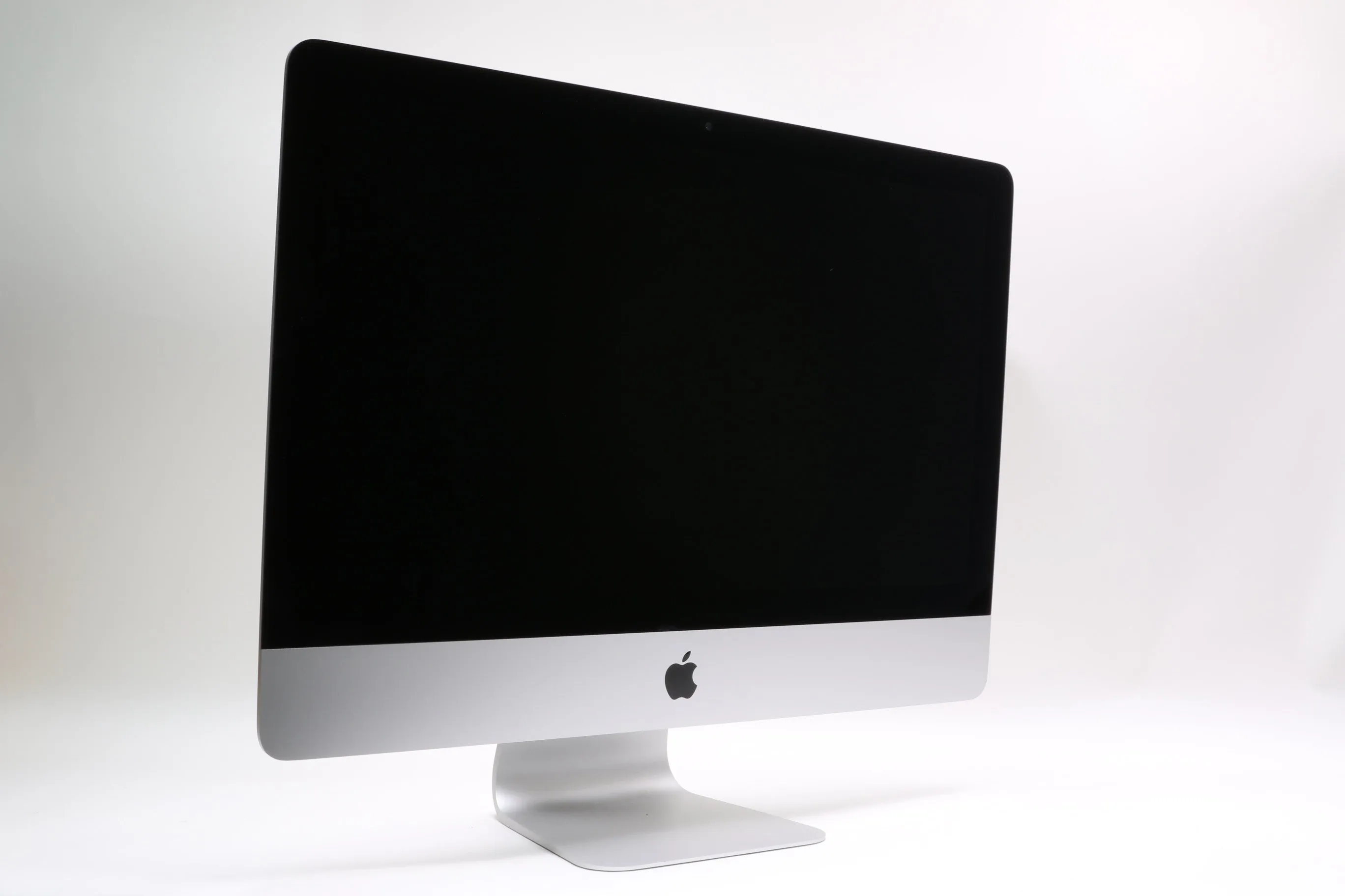 21.5" 2019, iMac, BTO, i3-8100, 16GB, 1TB Fusion Drive, Radeon Pro 555X