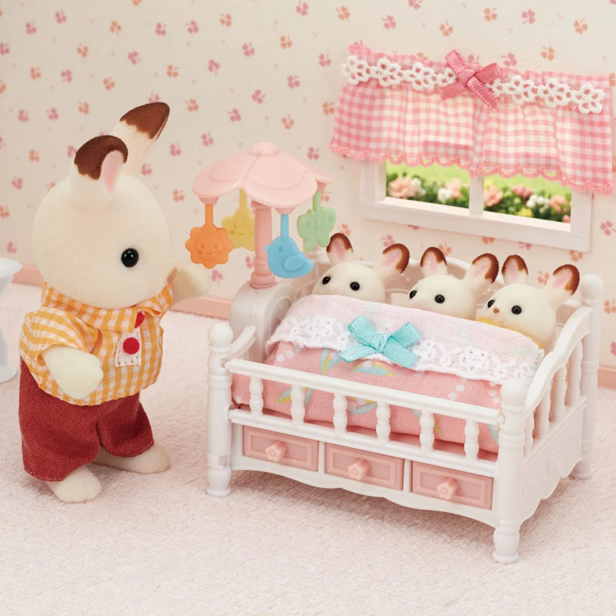 Calico Critters Crib with Mobile