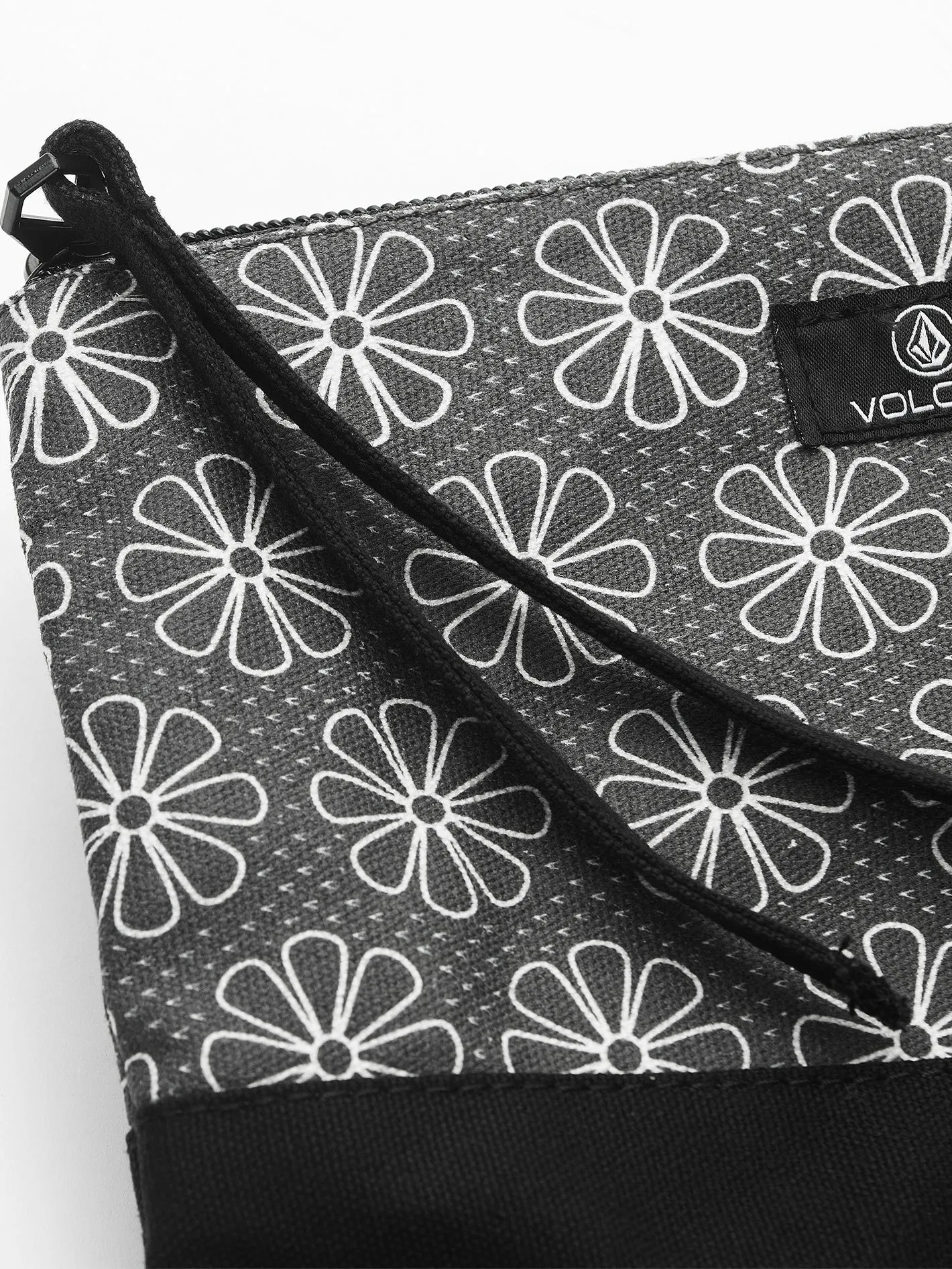 Schoolyard Canvas Pouch - Black/White