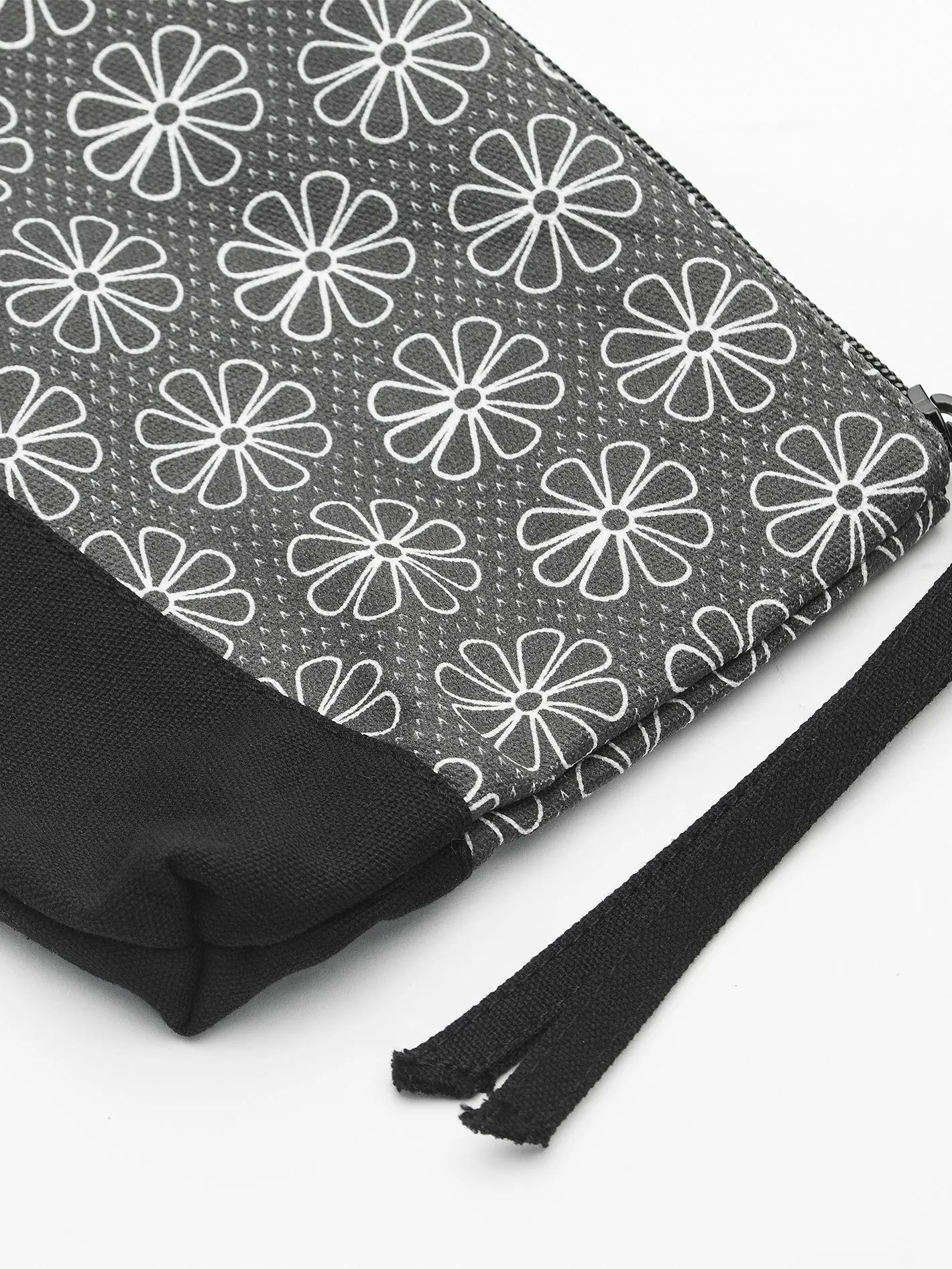 Schoolyard Canvas Pouch - Black/White