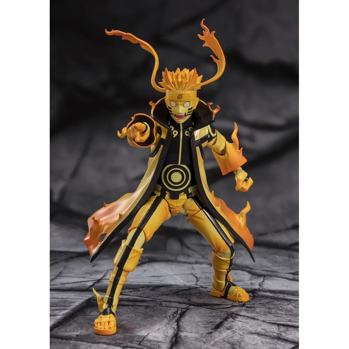 S.H.Figuarts Naruto Uzumaki Kurama Link Mode -Courageous Strength That Binds-