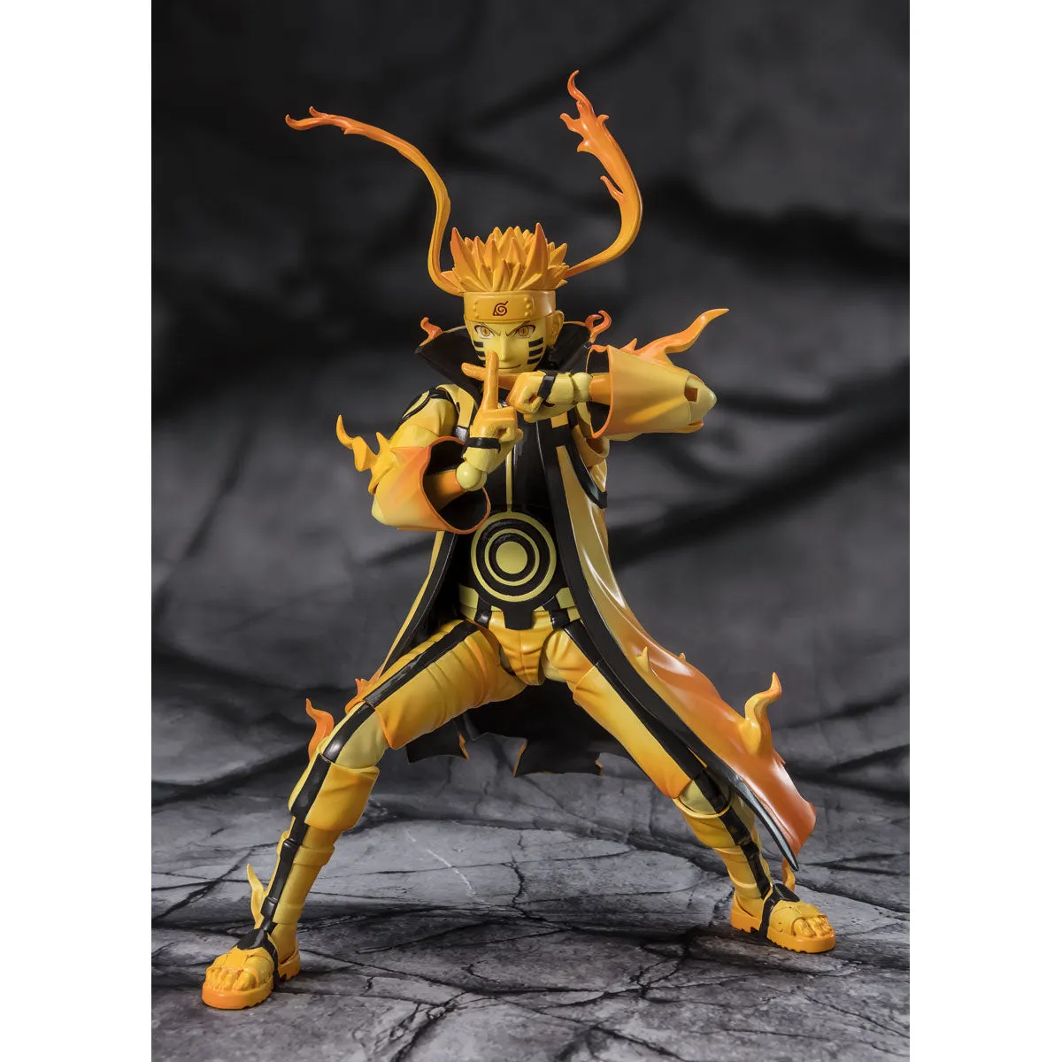 S.H.Figuarts Naruto Uzumaki Kurama Link Mode -Courageous Strength That Binds-